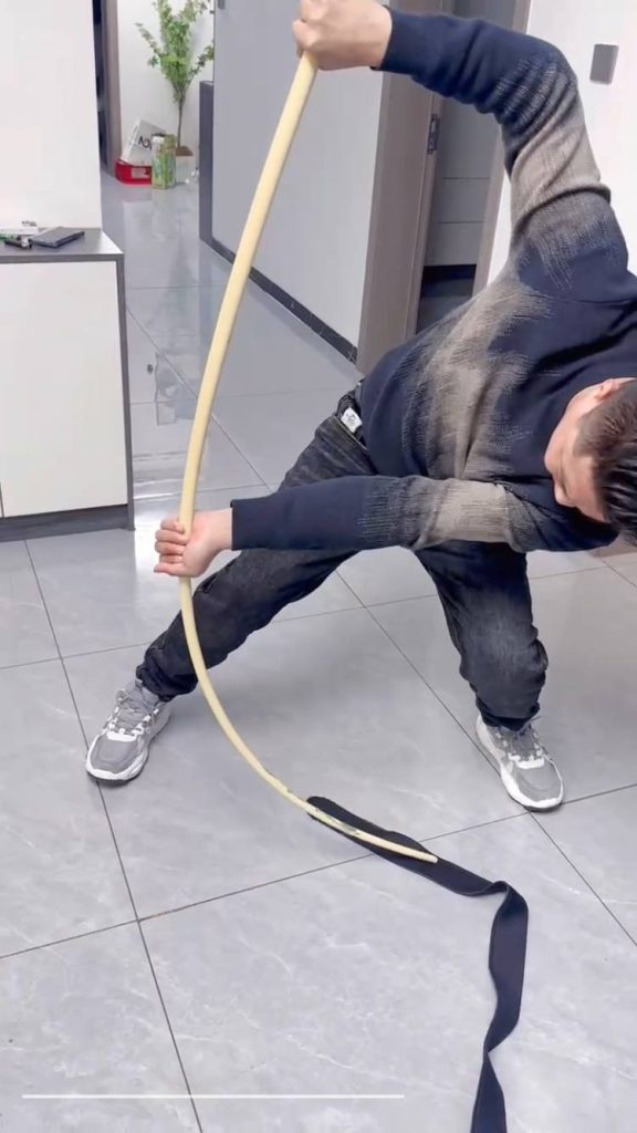 چوب‌ گوئن شو تای چی حرفه ای